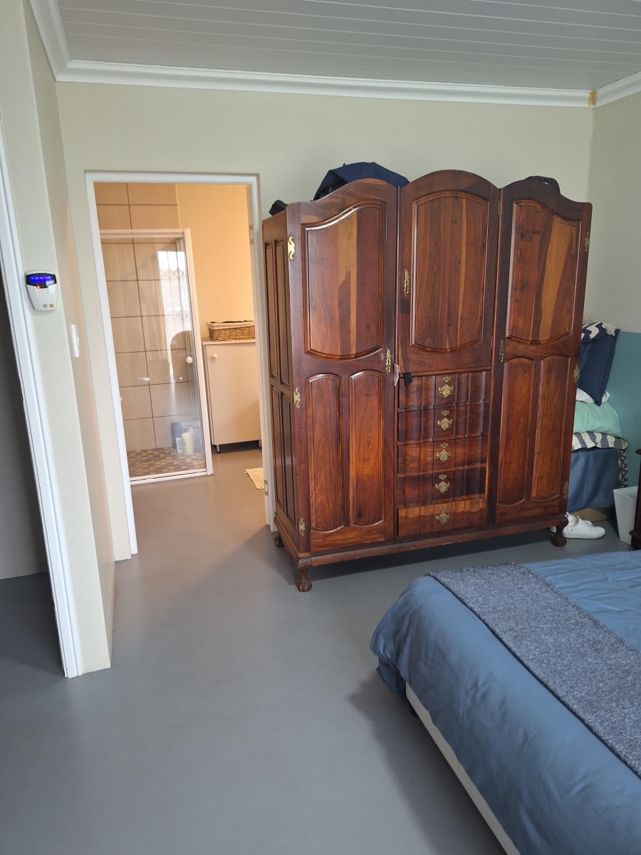 4 Bedroom Property for Sale in Hartenbos Heuwels Western Cape